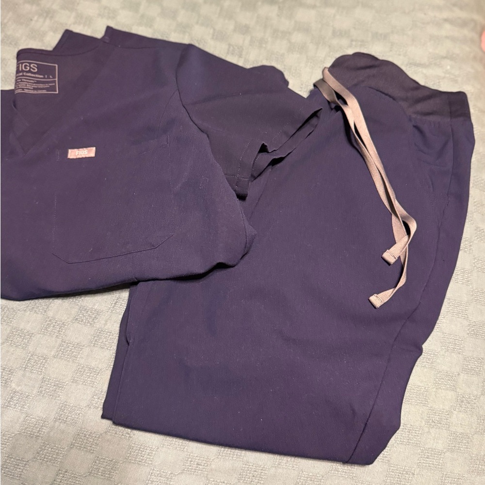 Figs Deep Blue Scrub Ensemble